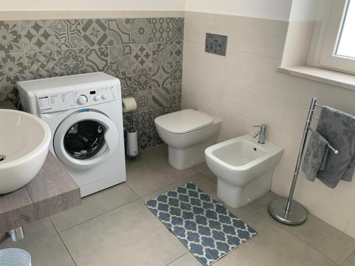 Casa Vacanze Romeo Pietra Ligure Exteriör bild